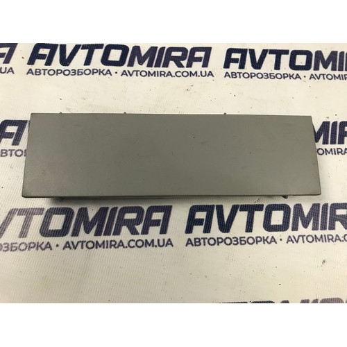 Накладка плафона Opel Zafira B 2005-2011 644160657